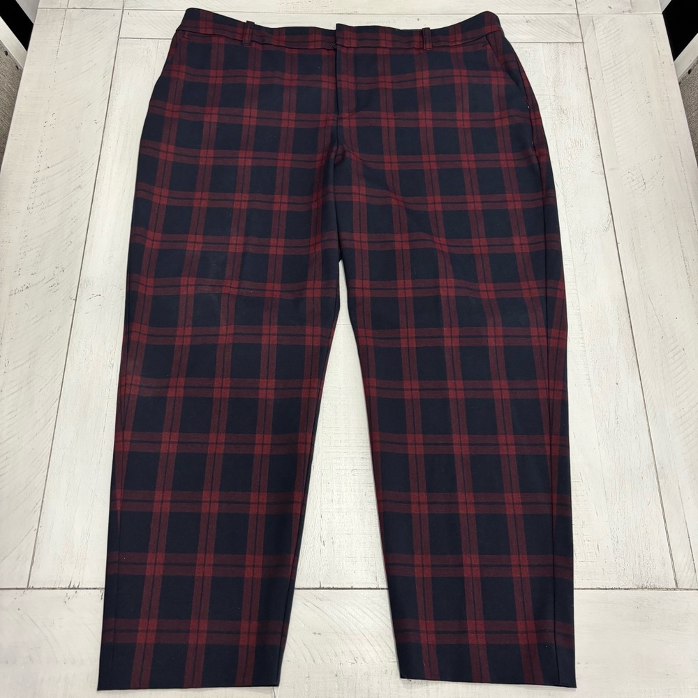Charter Club Red and Black Plaid Trousers Slim Leg Ankle Pants Sz 18